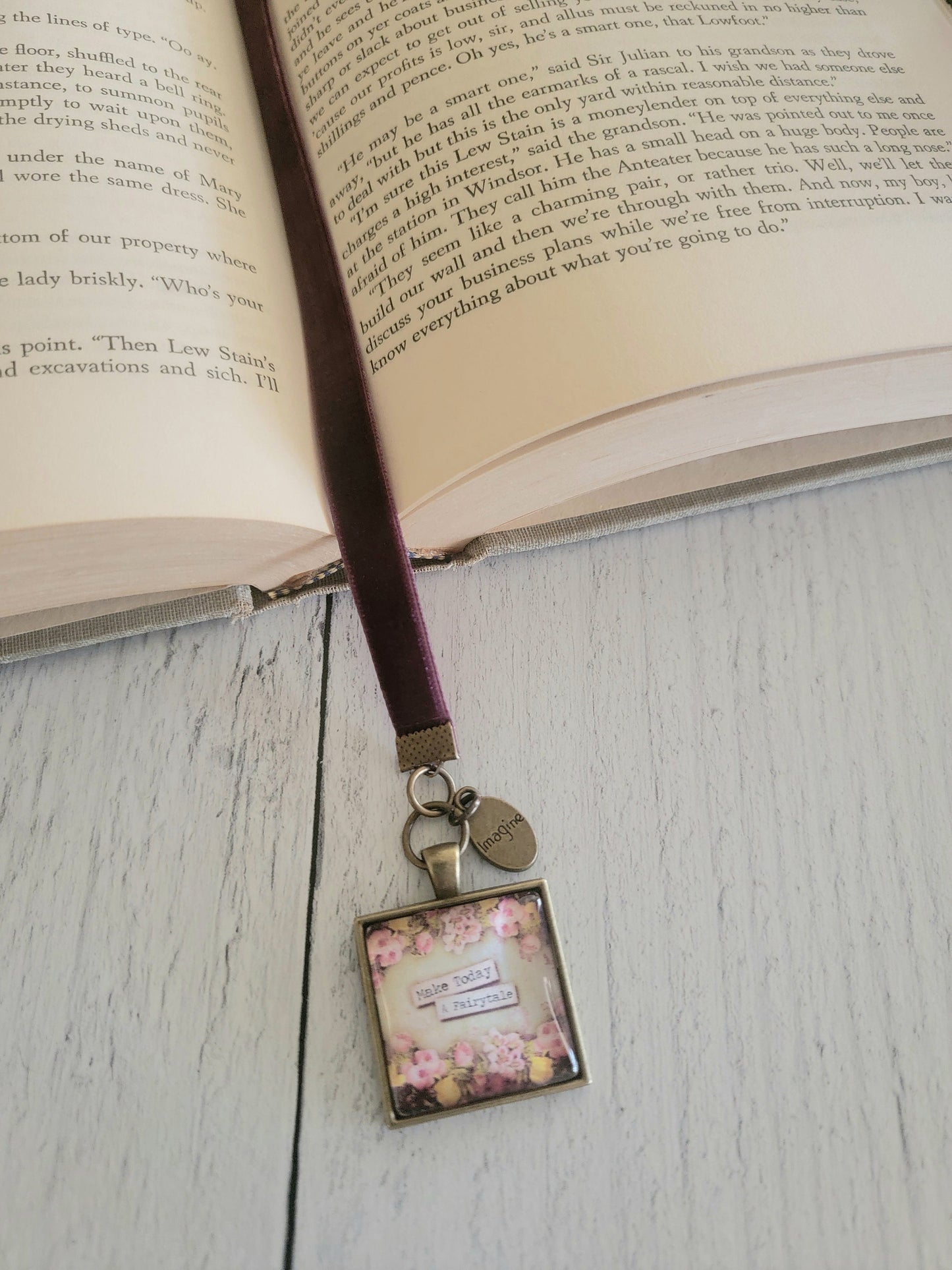Fairytale Bookmark, Fairy Tale Velvet Ribbon Page Holder, Book Lover Gift, Velvet Ribbon, , Teacher Gift,