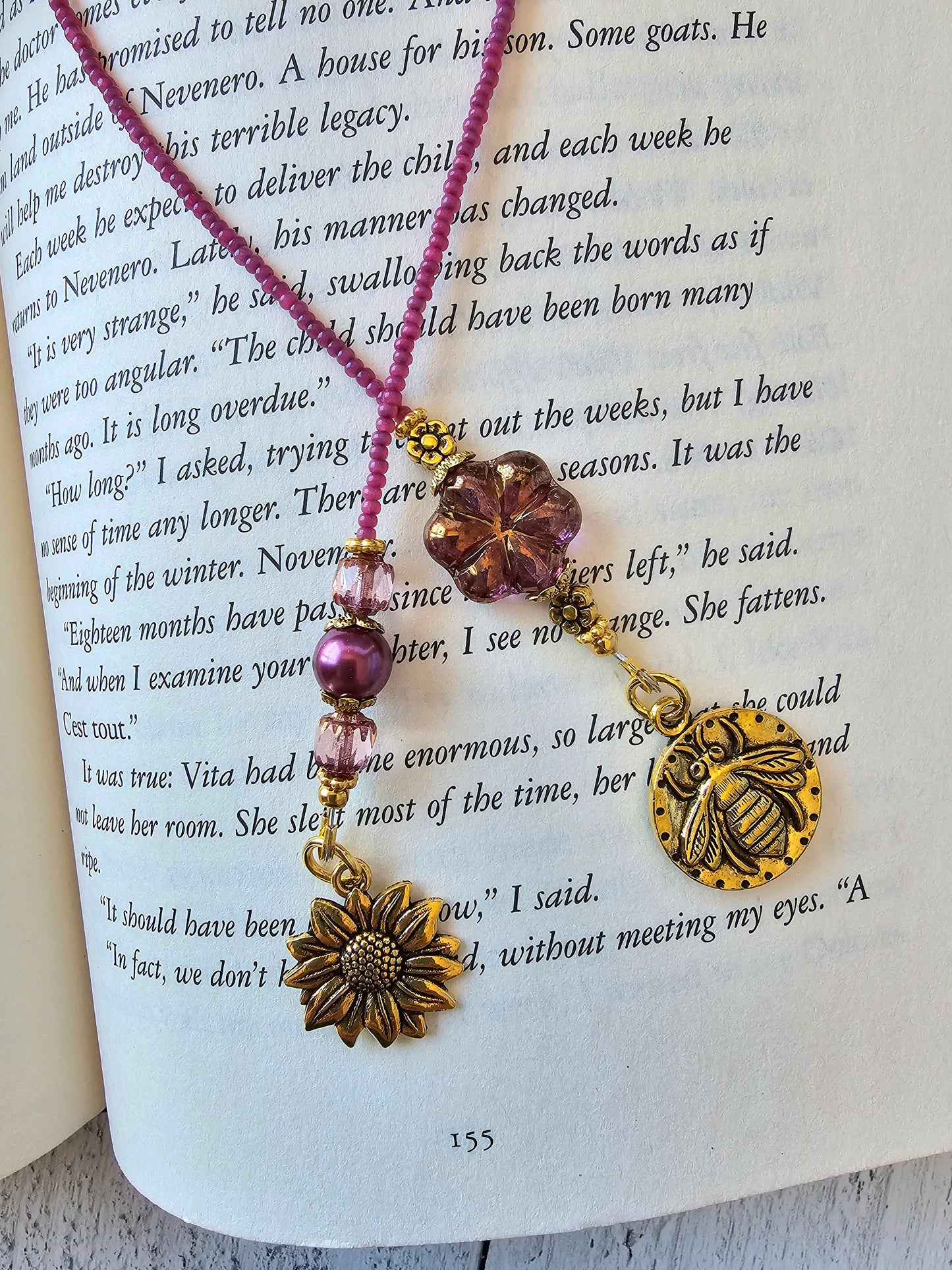 Flower and Bee Themed Bookmark, Gift for Readers and Book Lovers, Nature Pollinator Theme