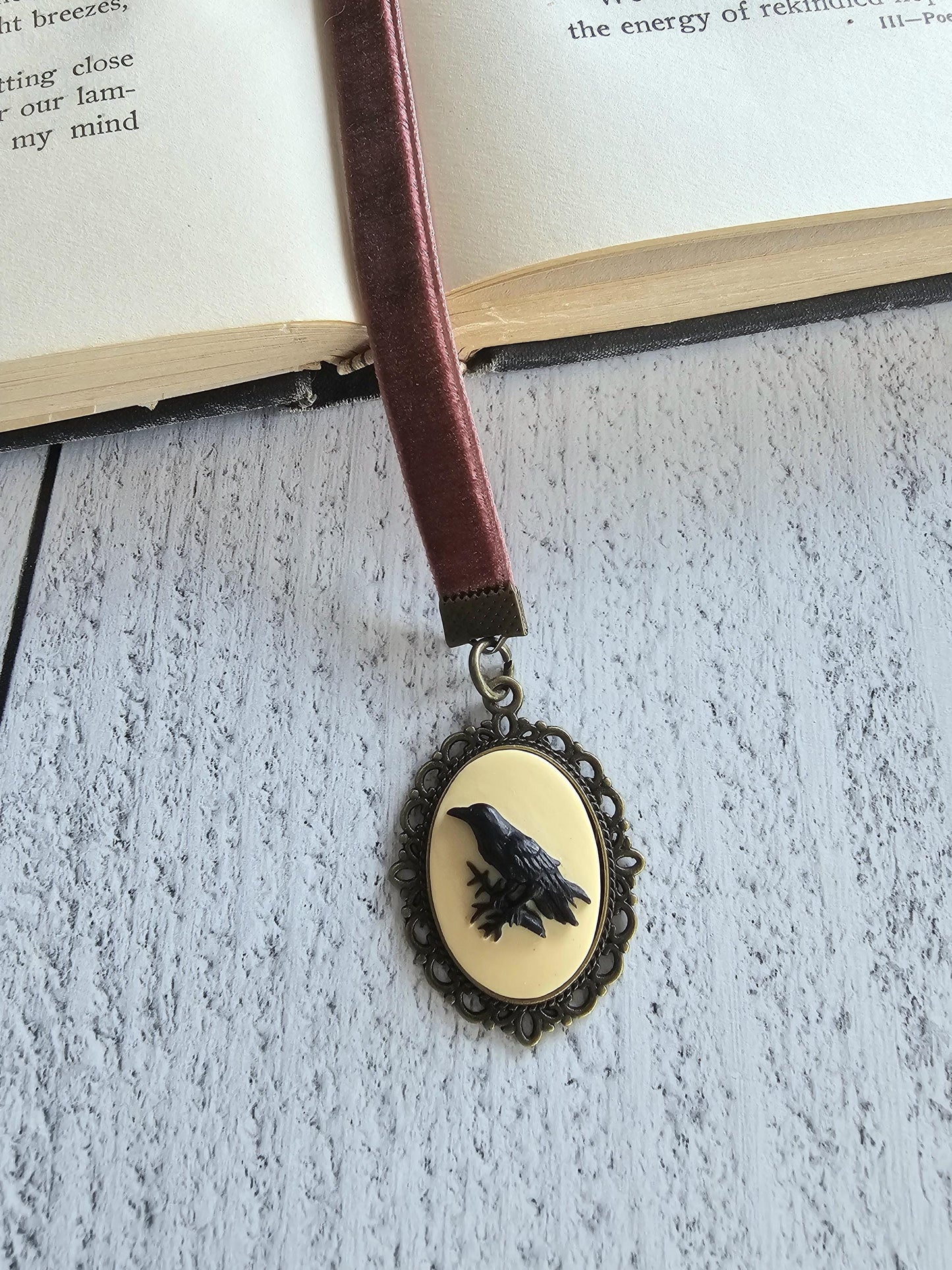 Raven Cameo Bookmark, Gothic Crow Bookmark, Horror Lover Or Reader Gift
