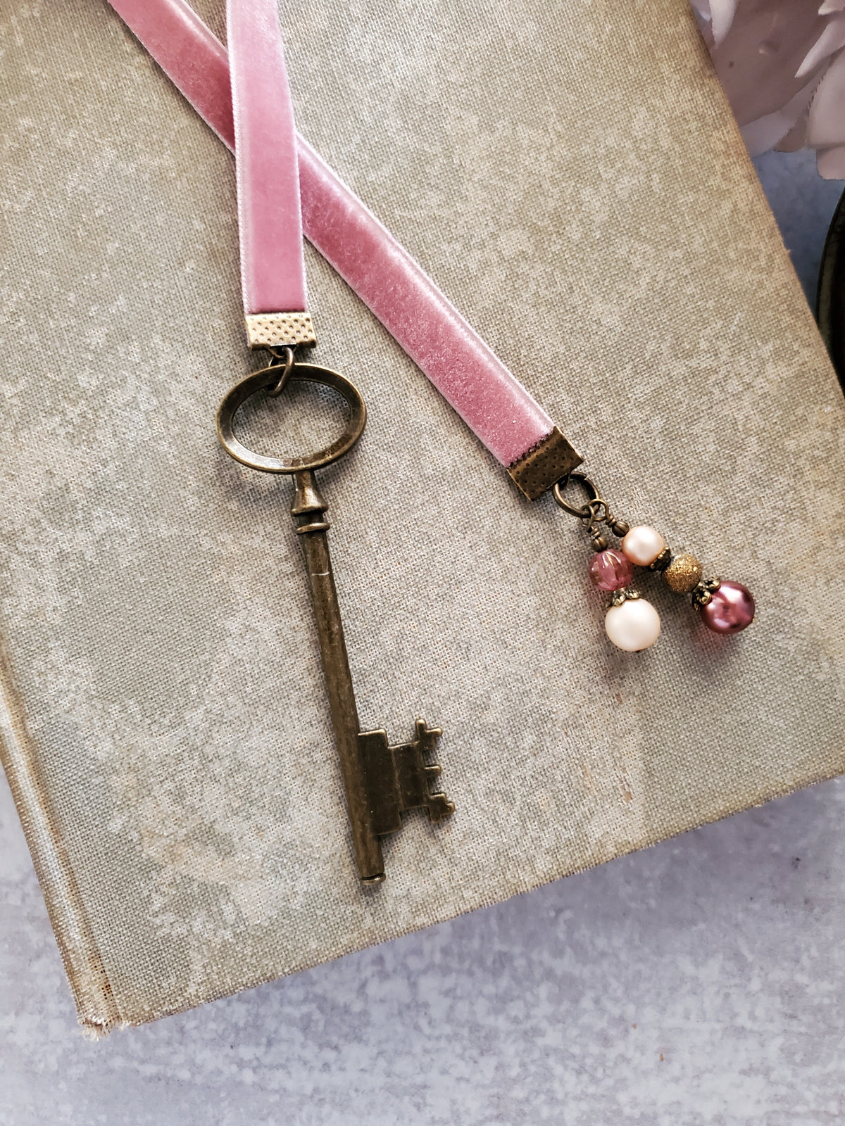 Vintage Style Velvet Ribbon Key Bookmark