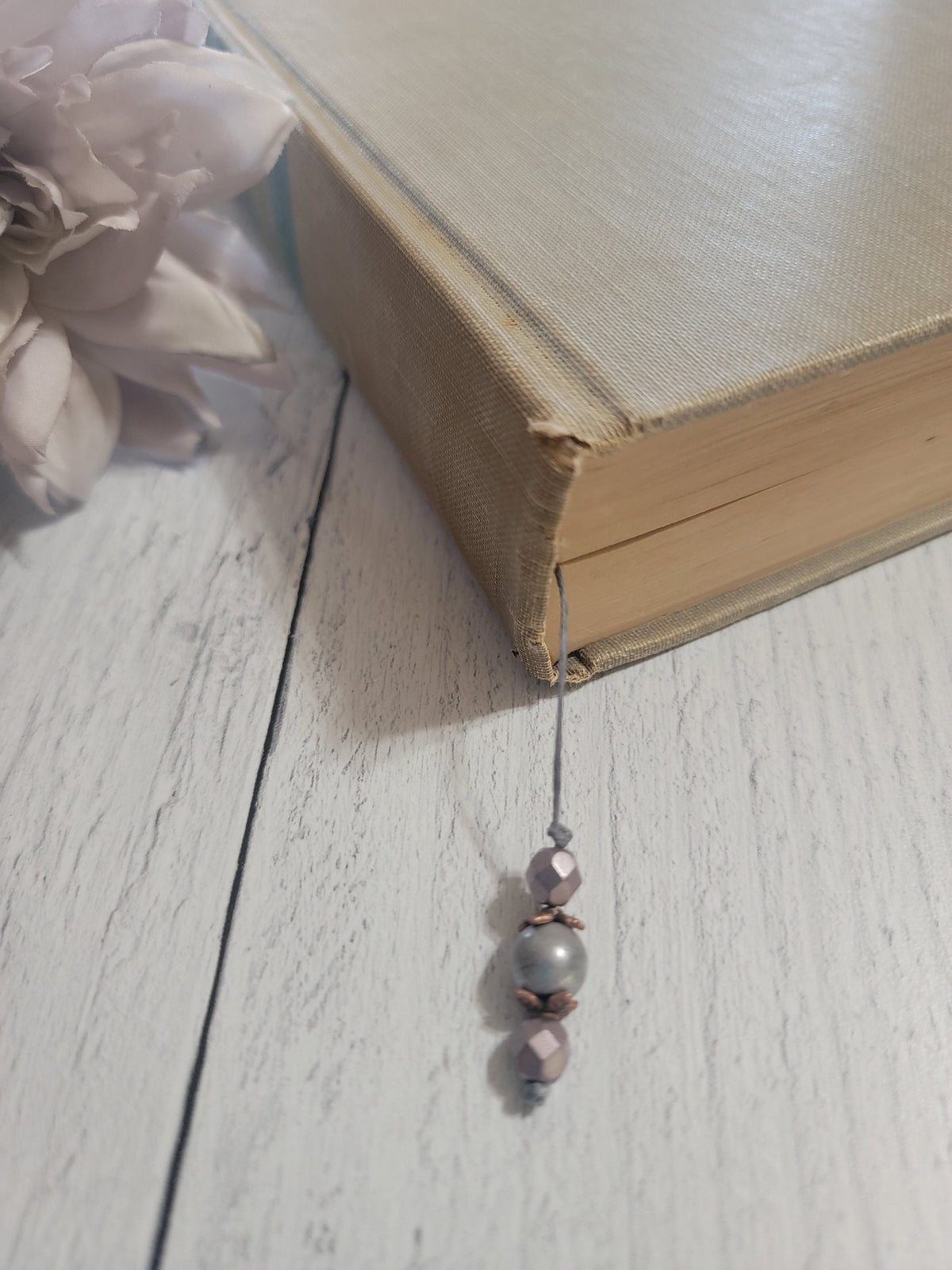 Minimalist Bookmark, Minimal Reader Gift, Unique Linen Cord Bookmark, Book Lover Gift