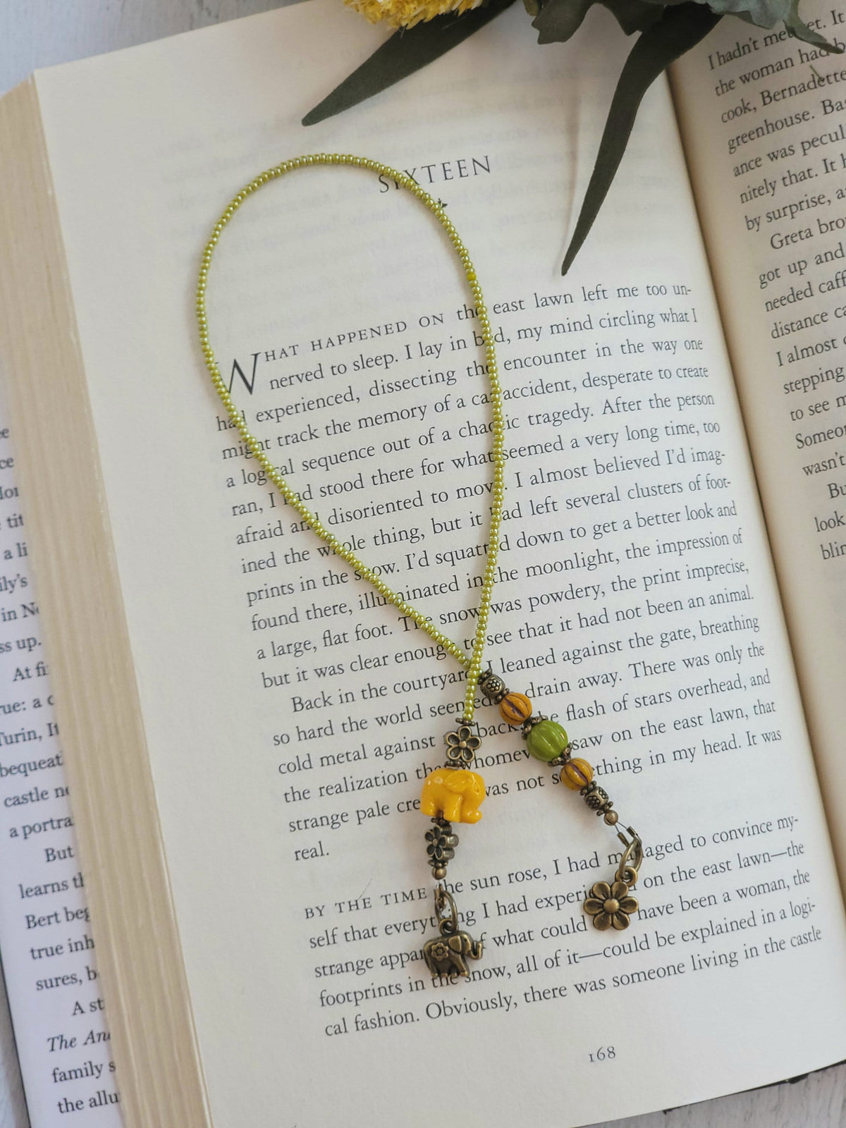 Adorable Beaded Elephant Bookmark - Perfect for Book Lovers
