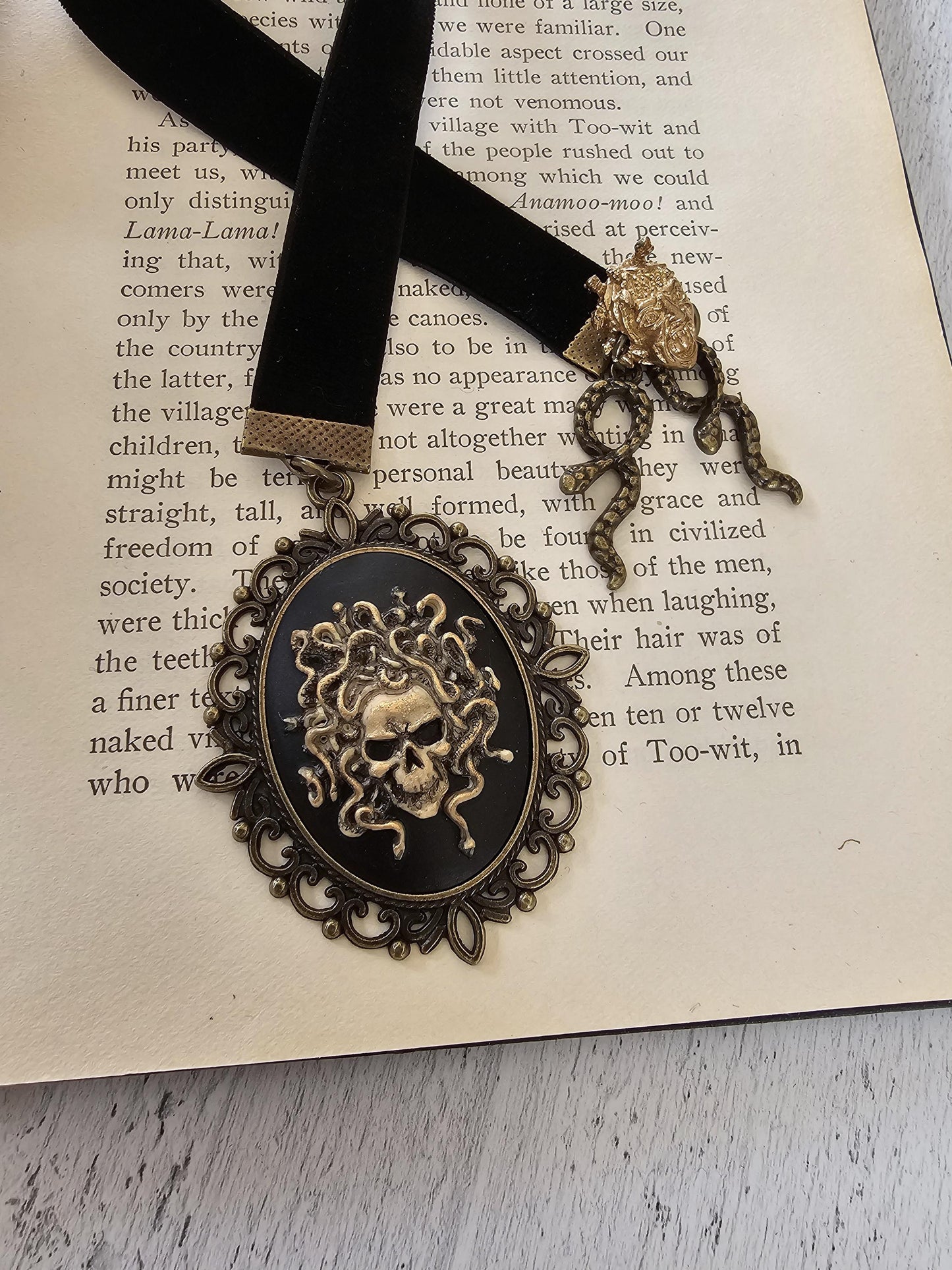 Medusa Skull Cameo Bookmark, Gothic Snake Bookmark, Horror Lover Or Reader Gift