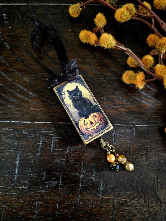 Black Cat Ornament, Halloween Themed Decor
