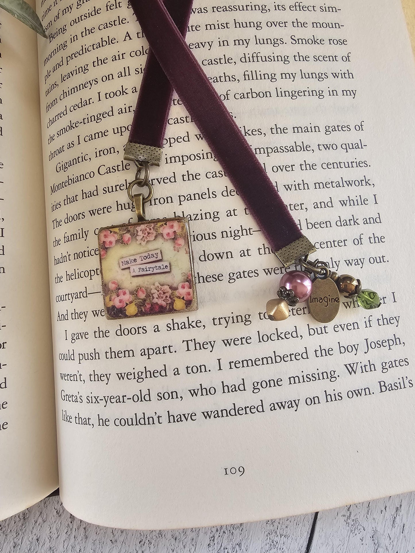 Fairytale Bookmark, Fairy Tale Velvet Ribbon Page Holder, Book Lover Gift, Velvet Ribbon, , Teacher Gift,