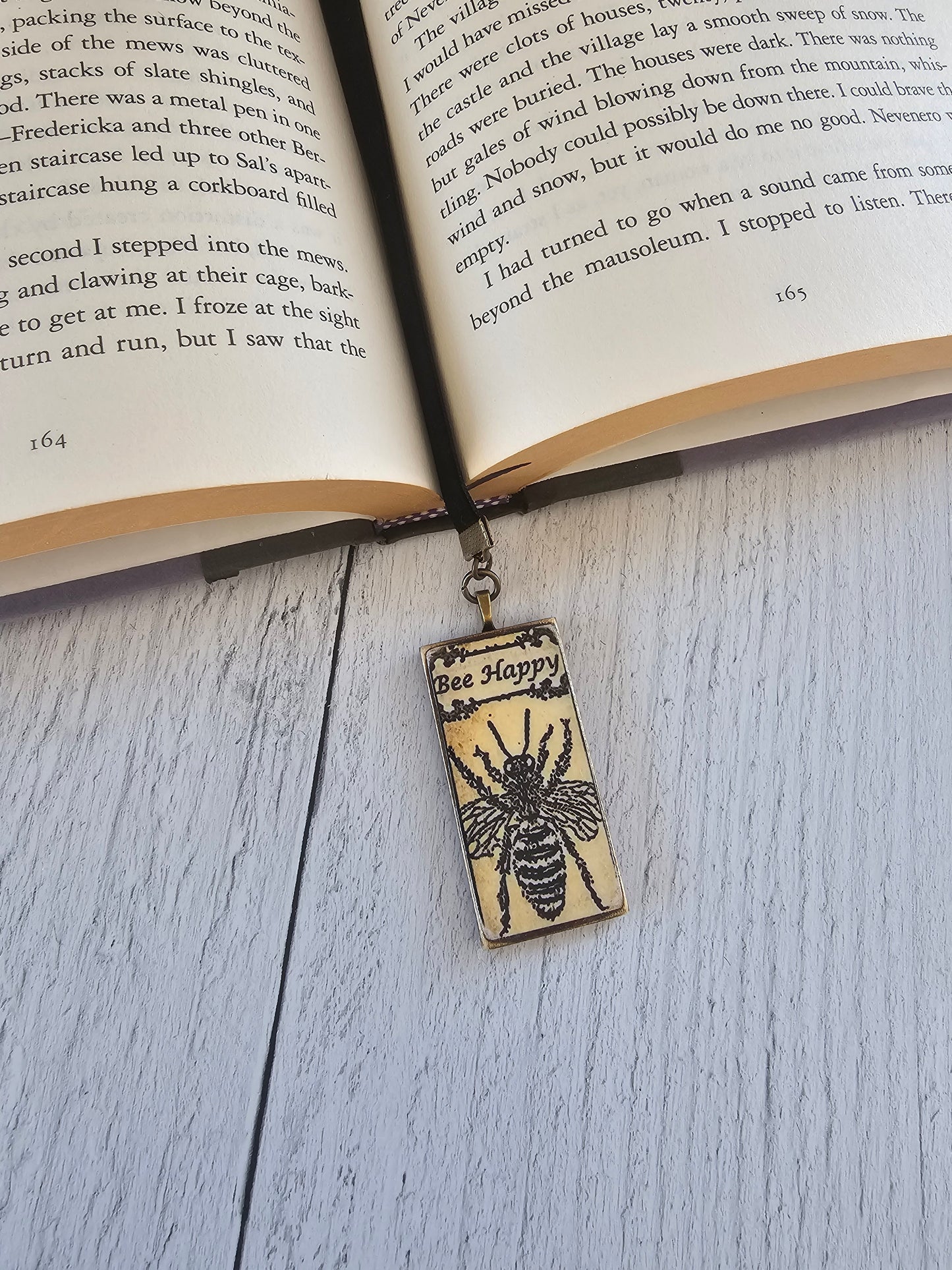 Boho Vintage Style Bee Bookmark