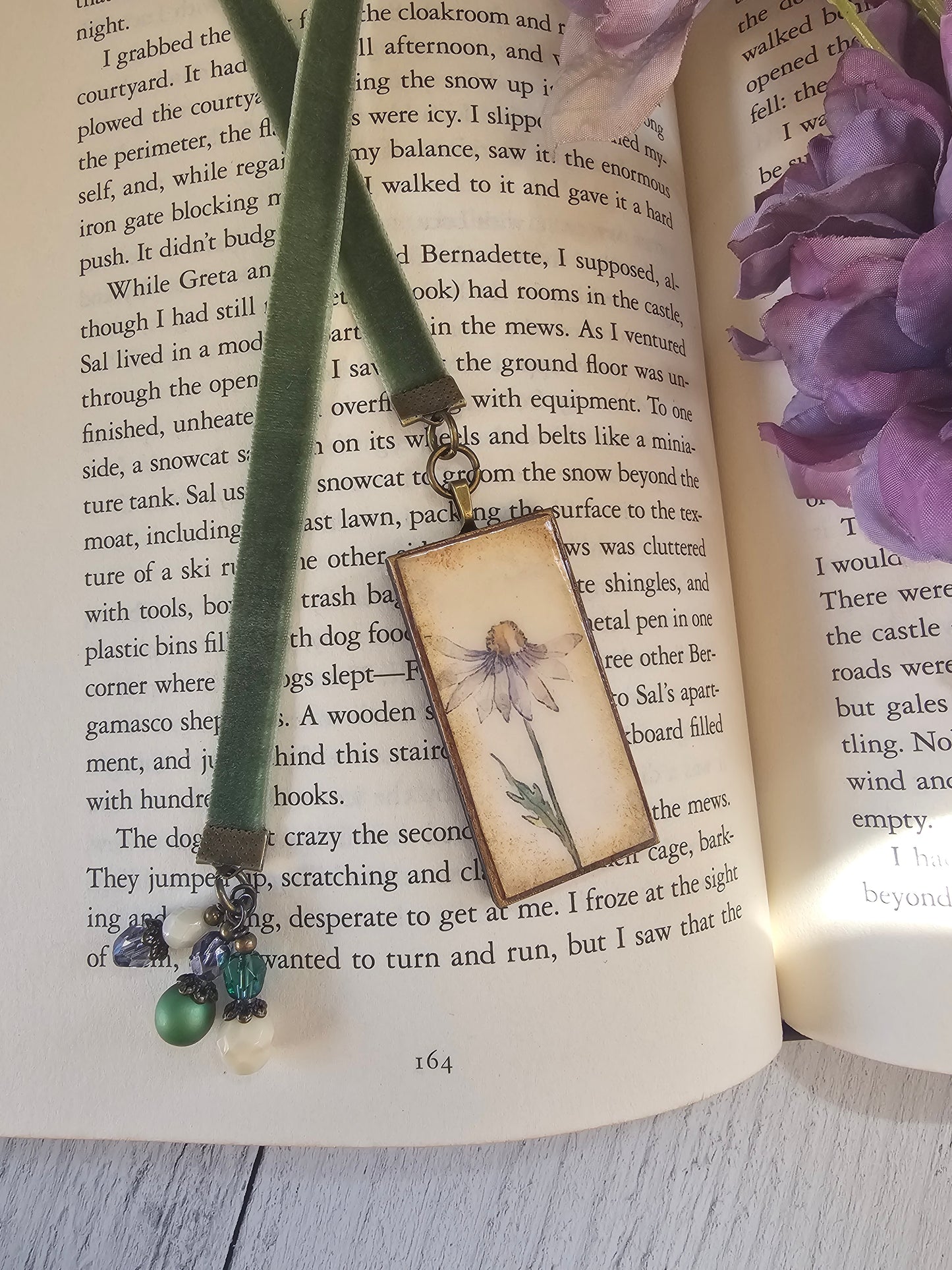 Watercolor Daisy Velvet Bookmark