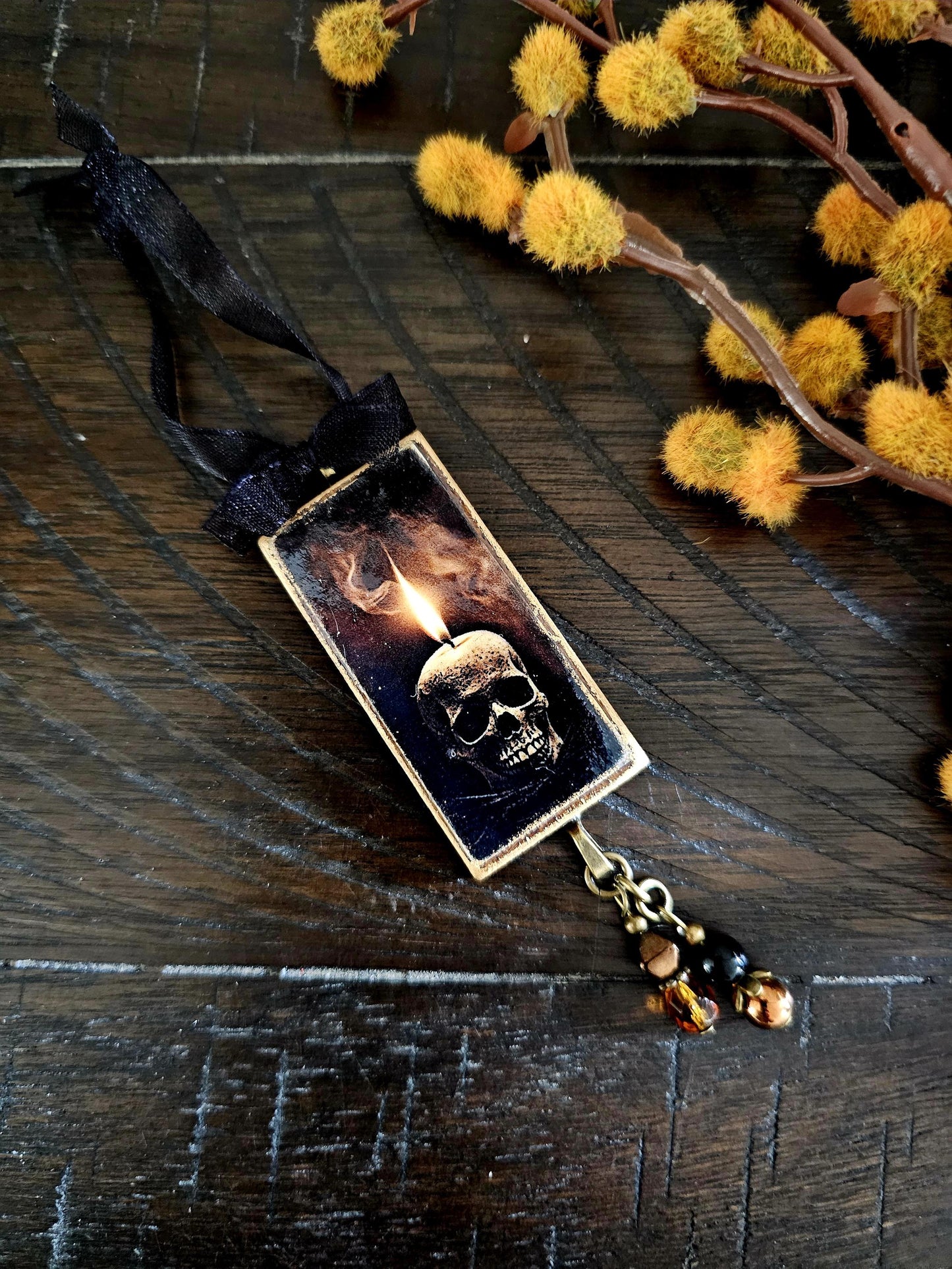 Creepy Skull Ornament, Skull Candle Halloween Decor