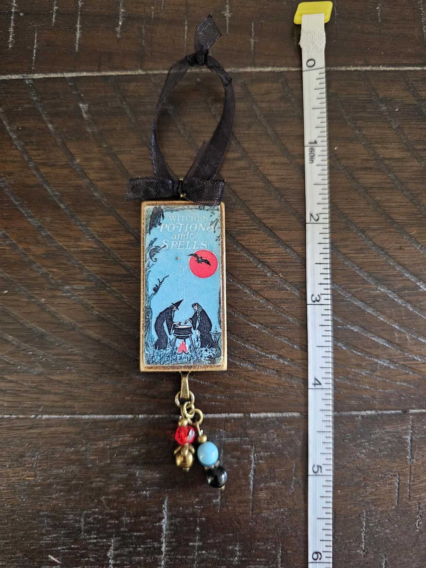 Witches Around Cauldron Halloween Ornament, Vintage Style