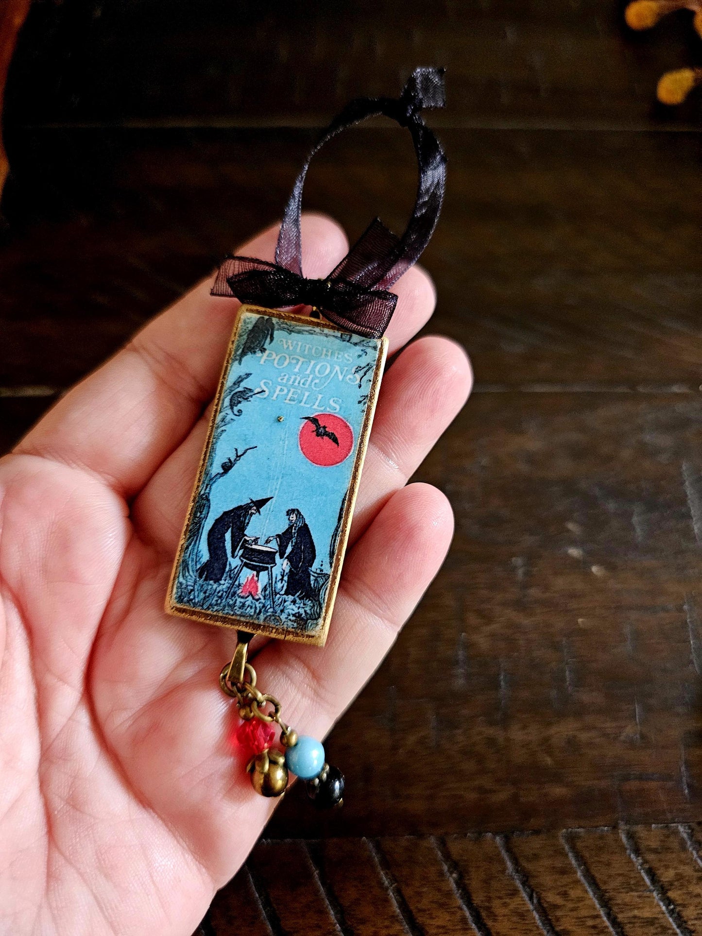 Witches Around Cauldron Halloween Ornament, Vintage Style