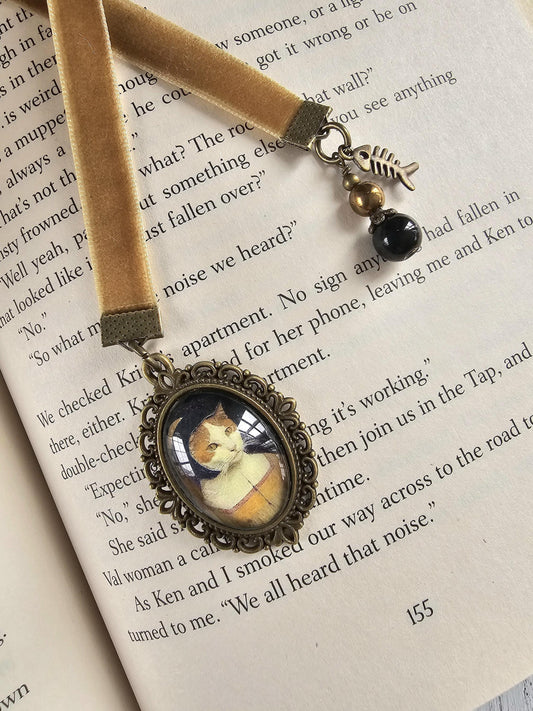 Whimsical Reader Gift With Peasant Style Cat Pendant, Adorable Bookmark