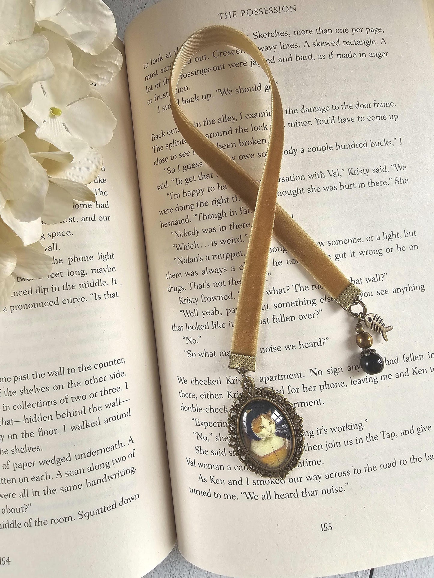 Whimsical Reader Gift With Peasant Style Cat Pendant, Adorable Bookmark
