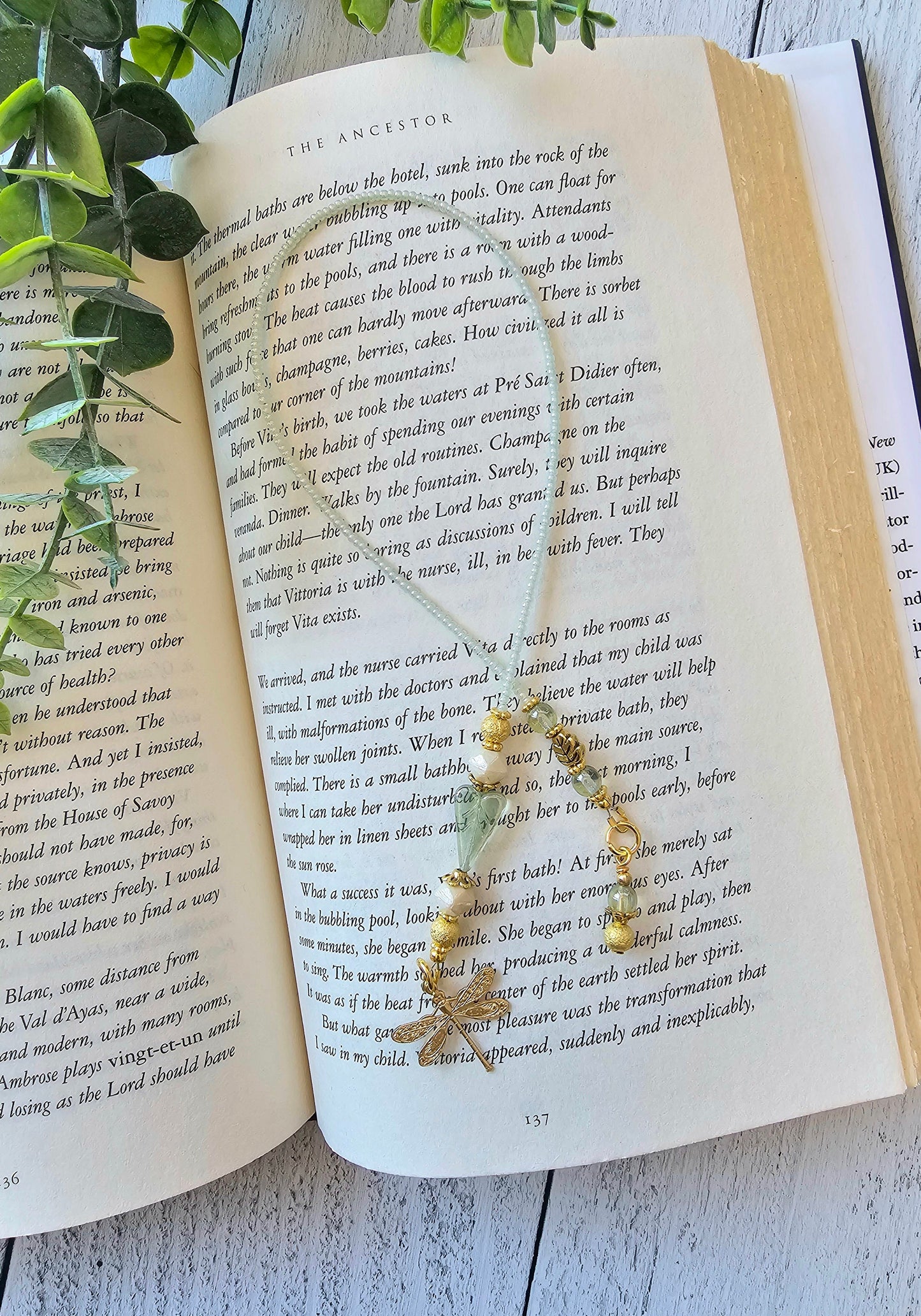 Dragonfly Beaded Bookmark, Gift for Readers and Book Lovers, Nature Theme