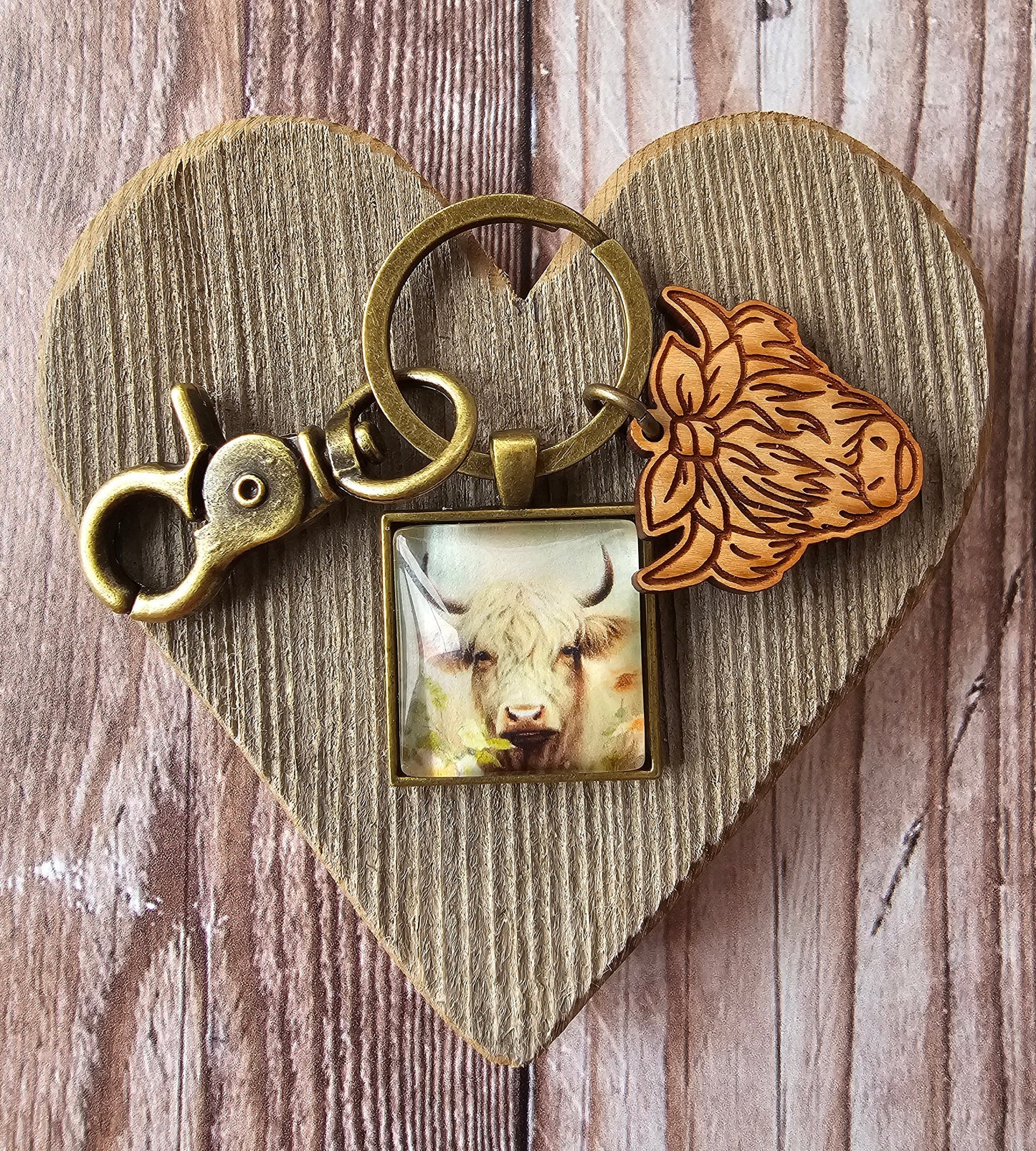 Highland Cow Keychain with Wood Cow Charm, Shaggy Coo Lover Gift