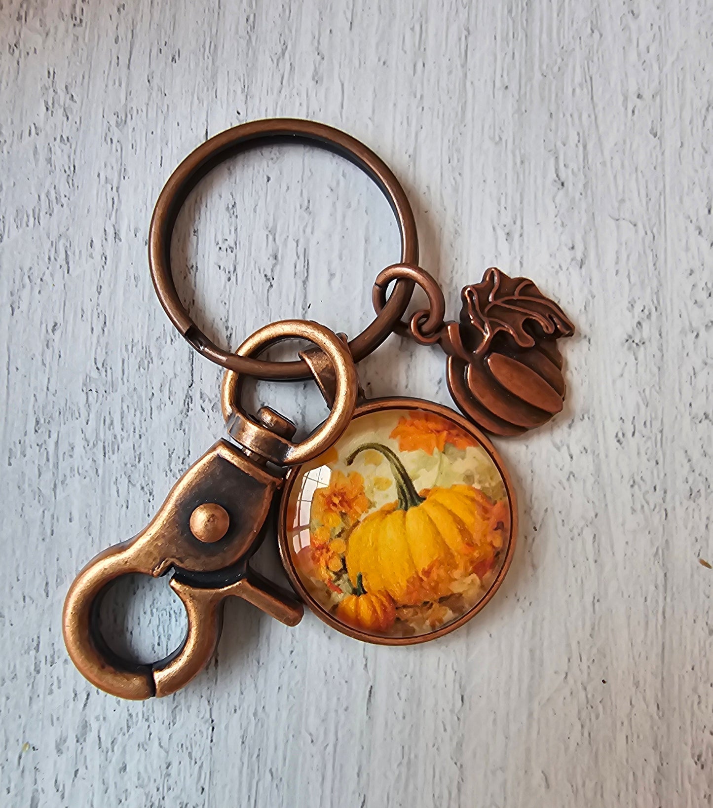 Fall Pumpkin Keychain, Perfect for Those Cool Autumn Days, Gift for Her