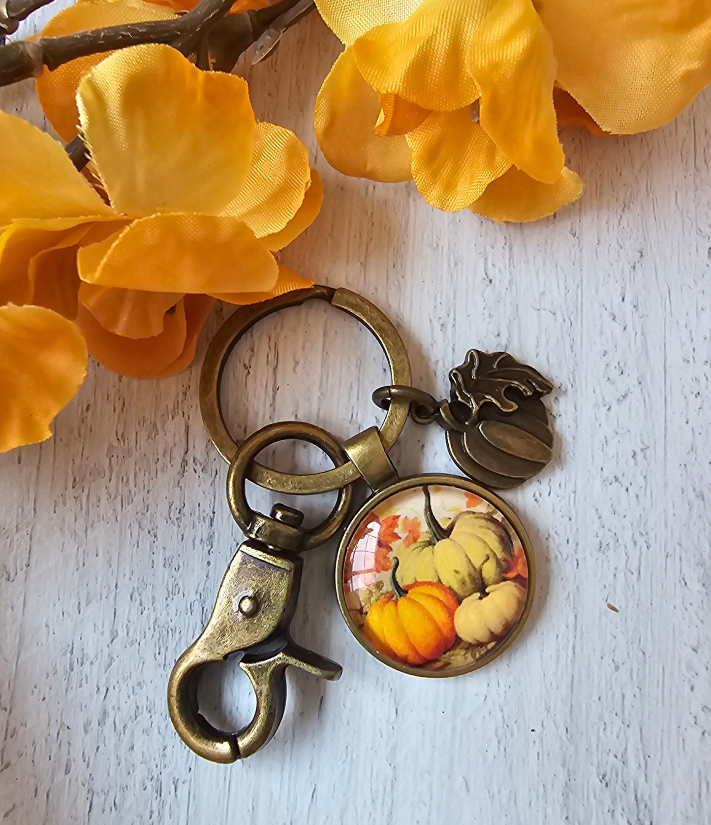 Fall Pumpkin Keychain, Perfect for Those Cool Autumn Days, Gift for Her