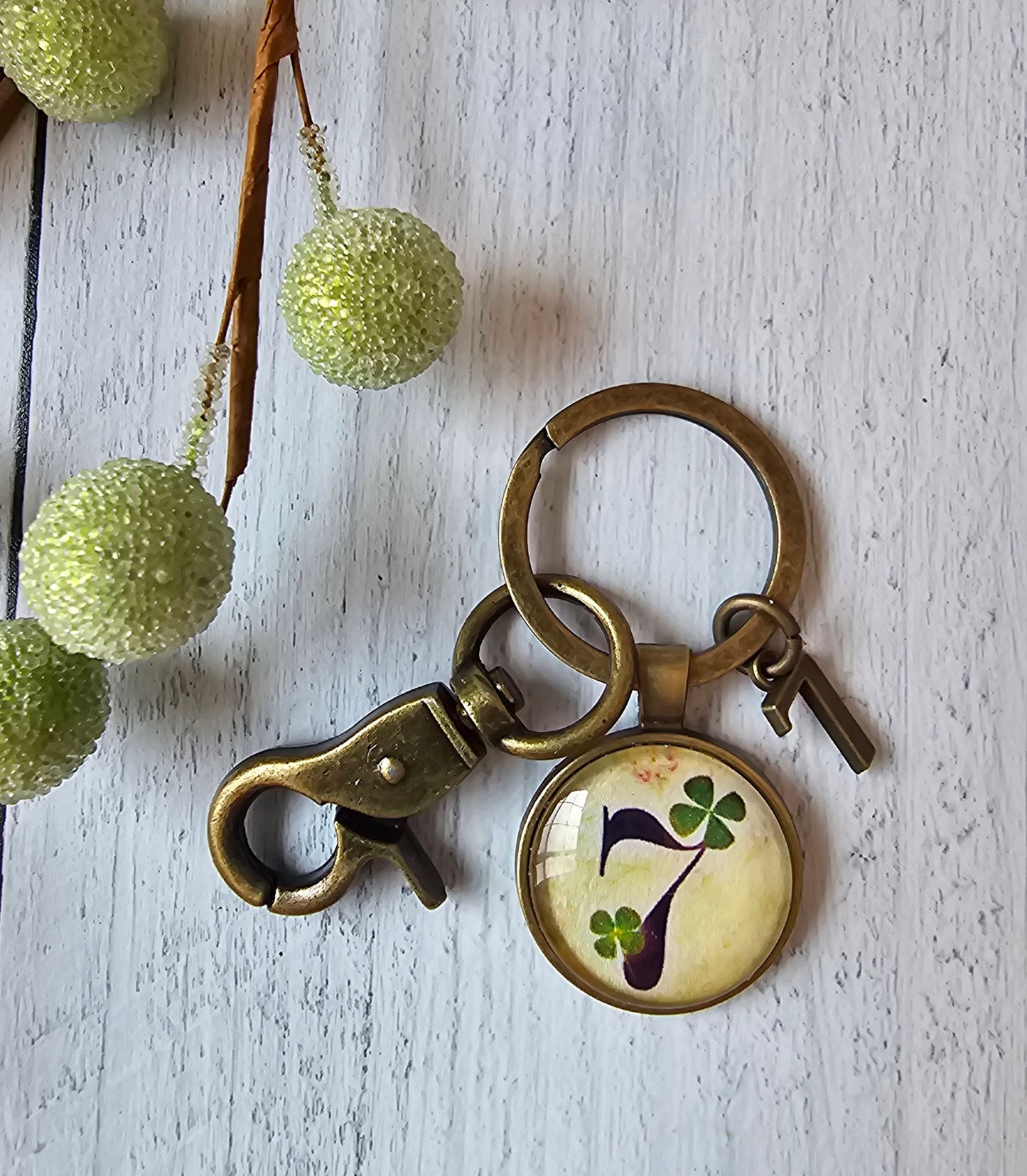 Lucky 7 Keychain, Lucky Fortune Key Ring, Four Leaf Clover