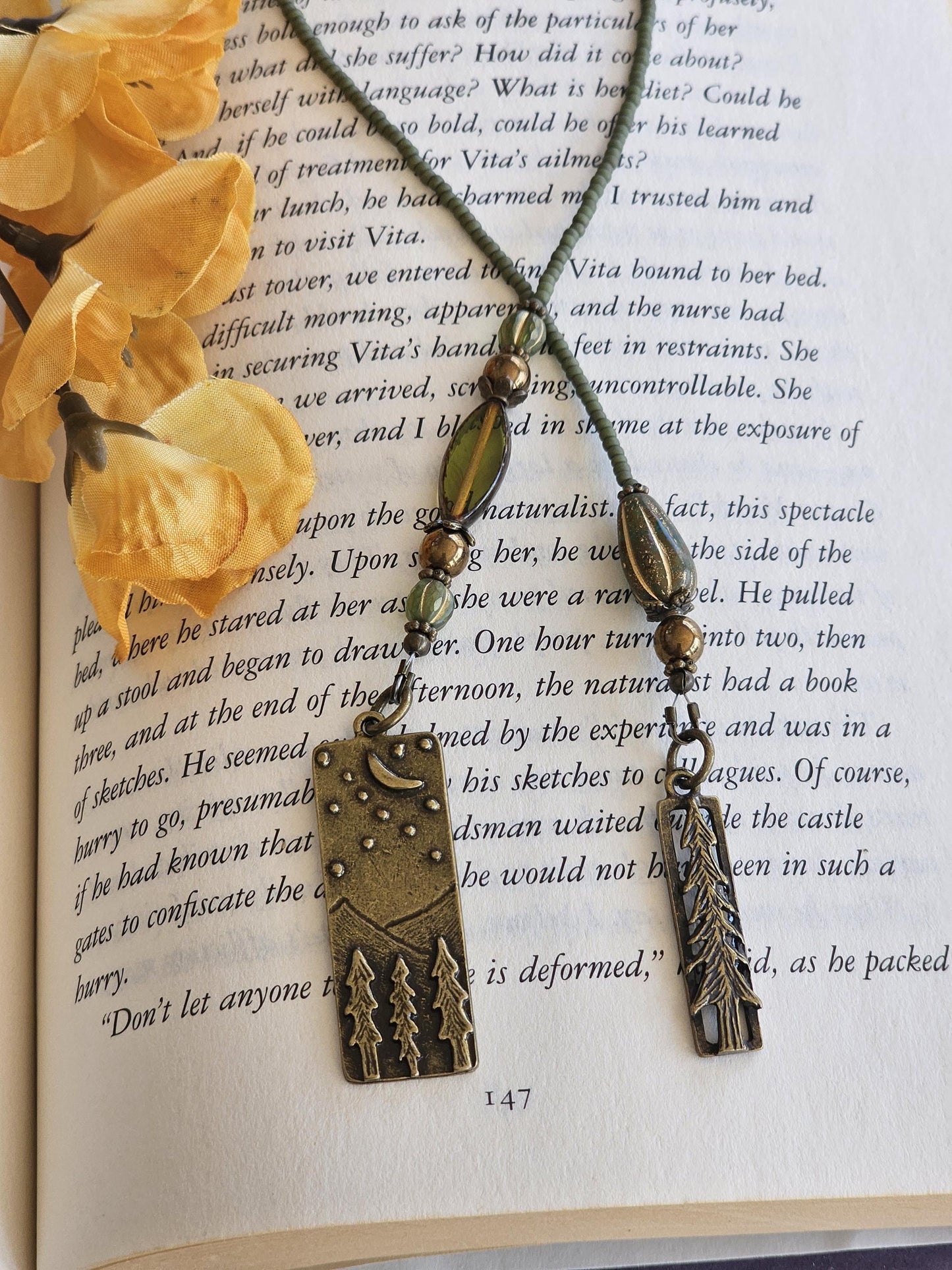 Mountain Forest Theme Bookmark, Nature Lover and Reader Gift