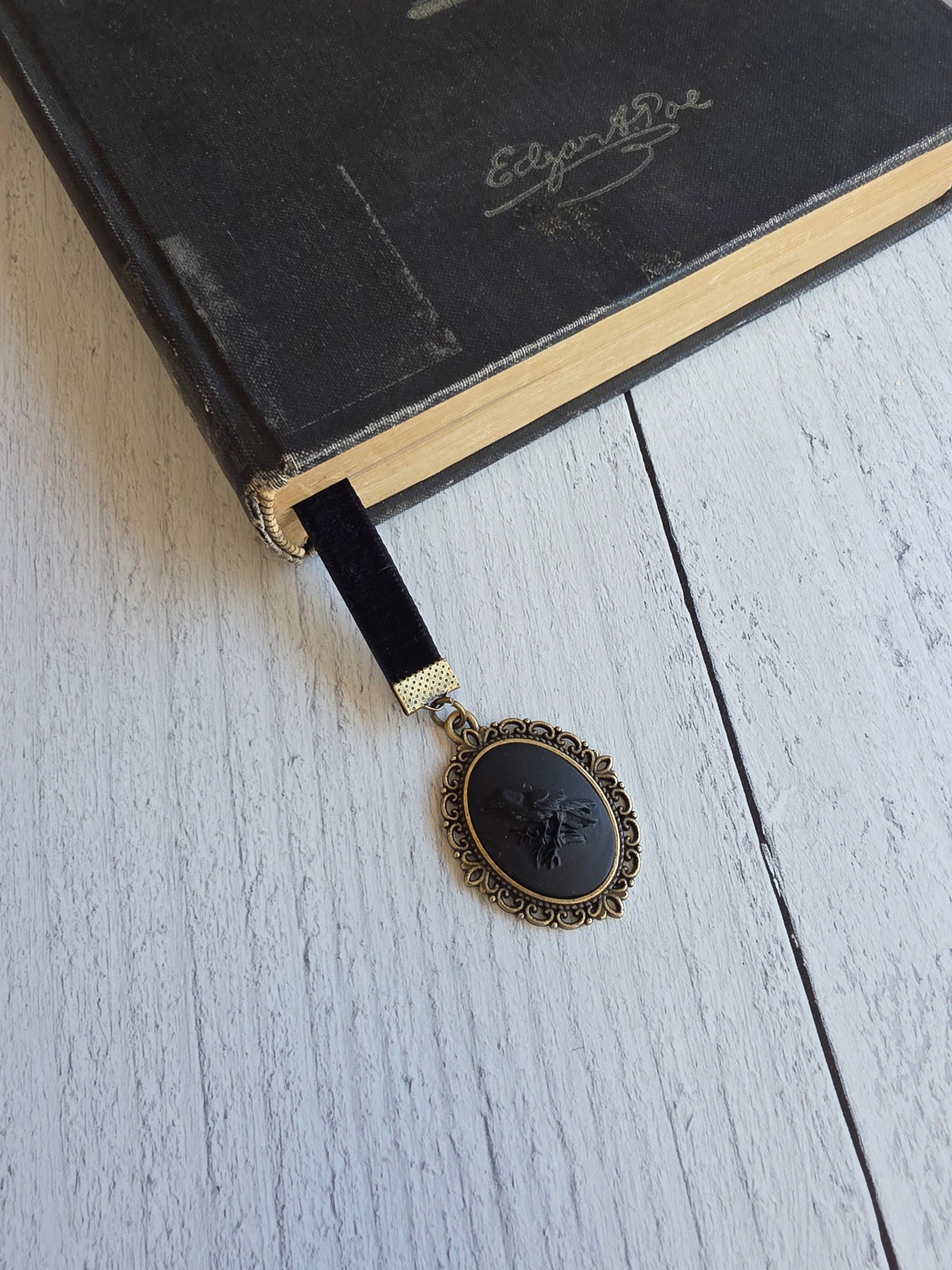 Raven Cameo Bookmark,  Small Version, Gothic Crow Bookmark, Horror Lover Or Reader Gift