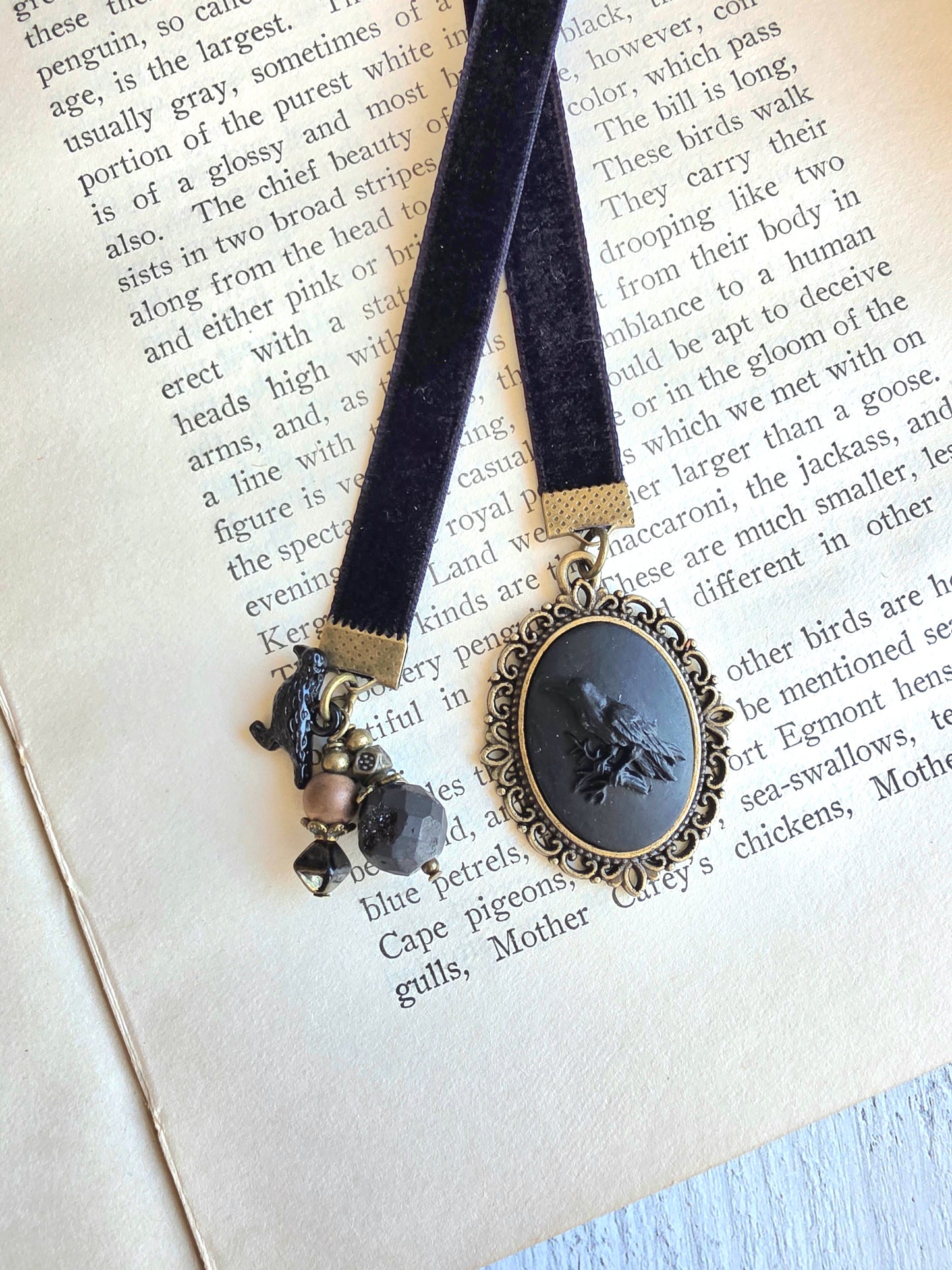 Raven Cameo Bookmark,  Small Version, Gothic Crow Bookmark, Horror Lover Or Reader Gift