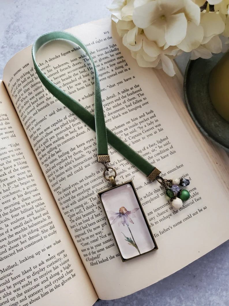 Watercolor Daisy Velvet Bookmark