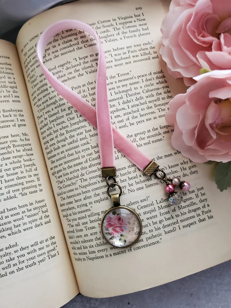 Vintage Style Rose Velvet Bookmark