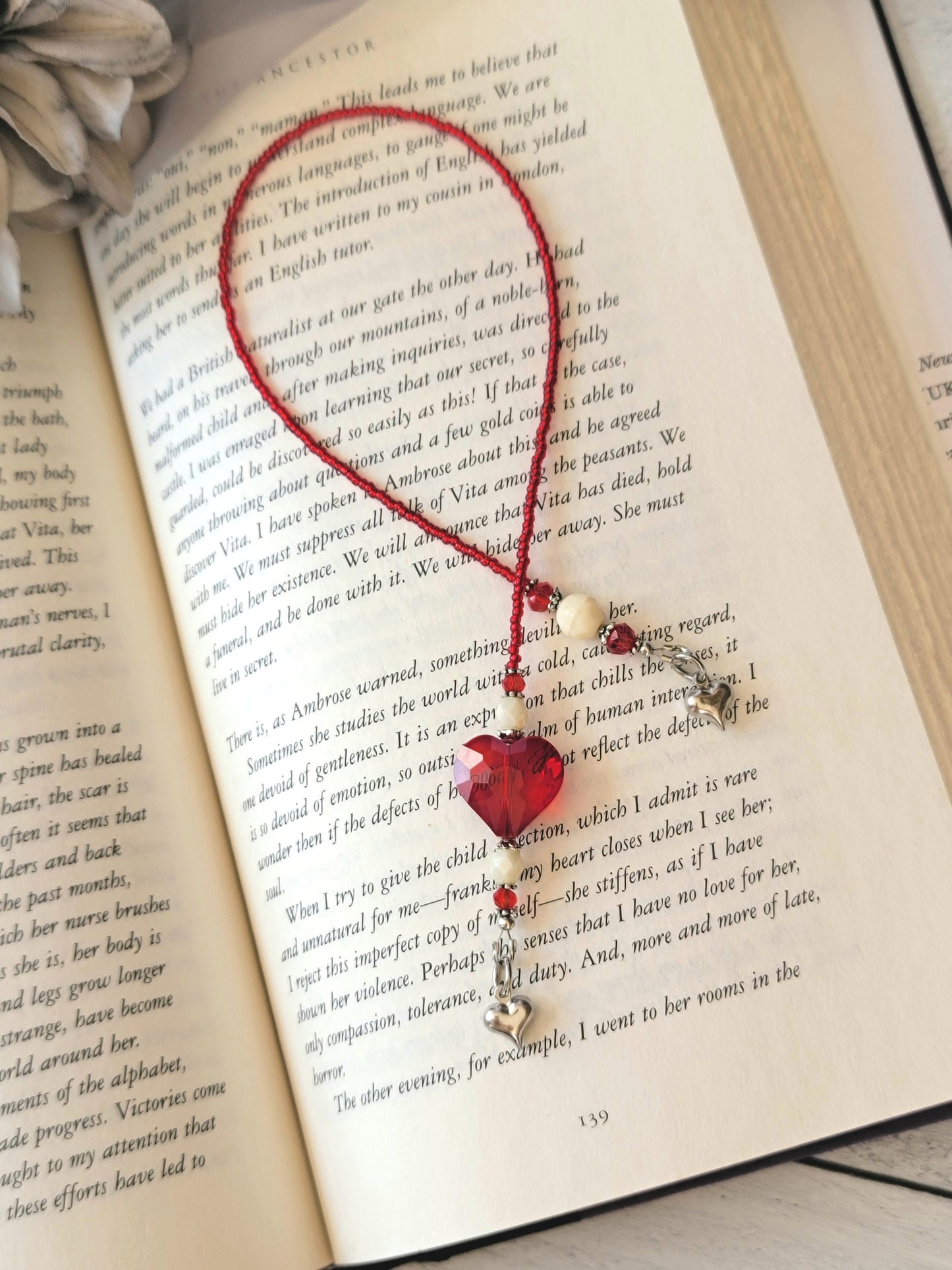 Red Heart Bookmark, Glass Beaded Bookmarker, Gift for Her, Bookworm Gift