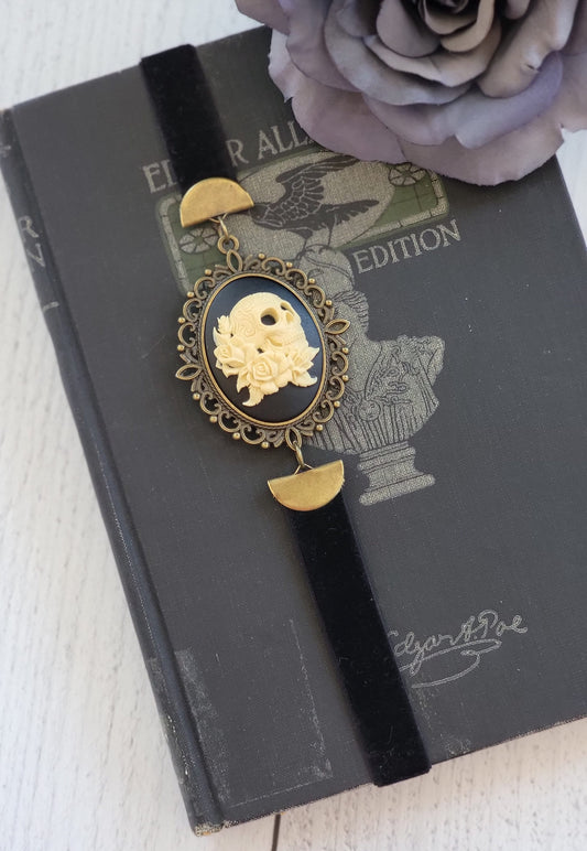 Large Size Victorian Gothic Elastic Velvet Ribbon Bookmark with Ivory on Black Skull and Roses Cameo