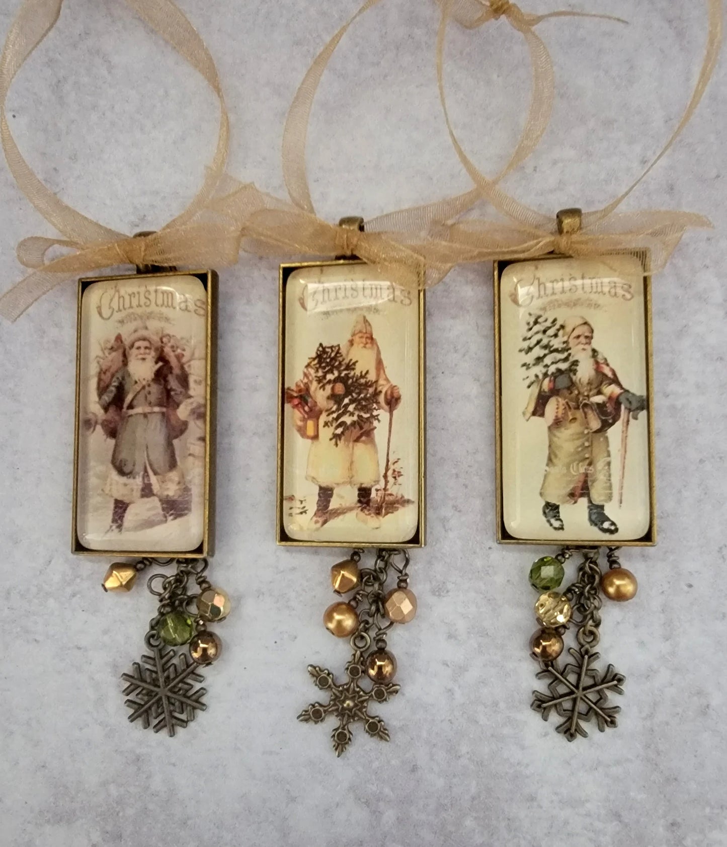 Vintage Style Santa Claus Christmas Ornaments 3